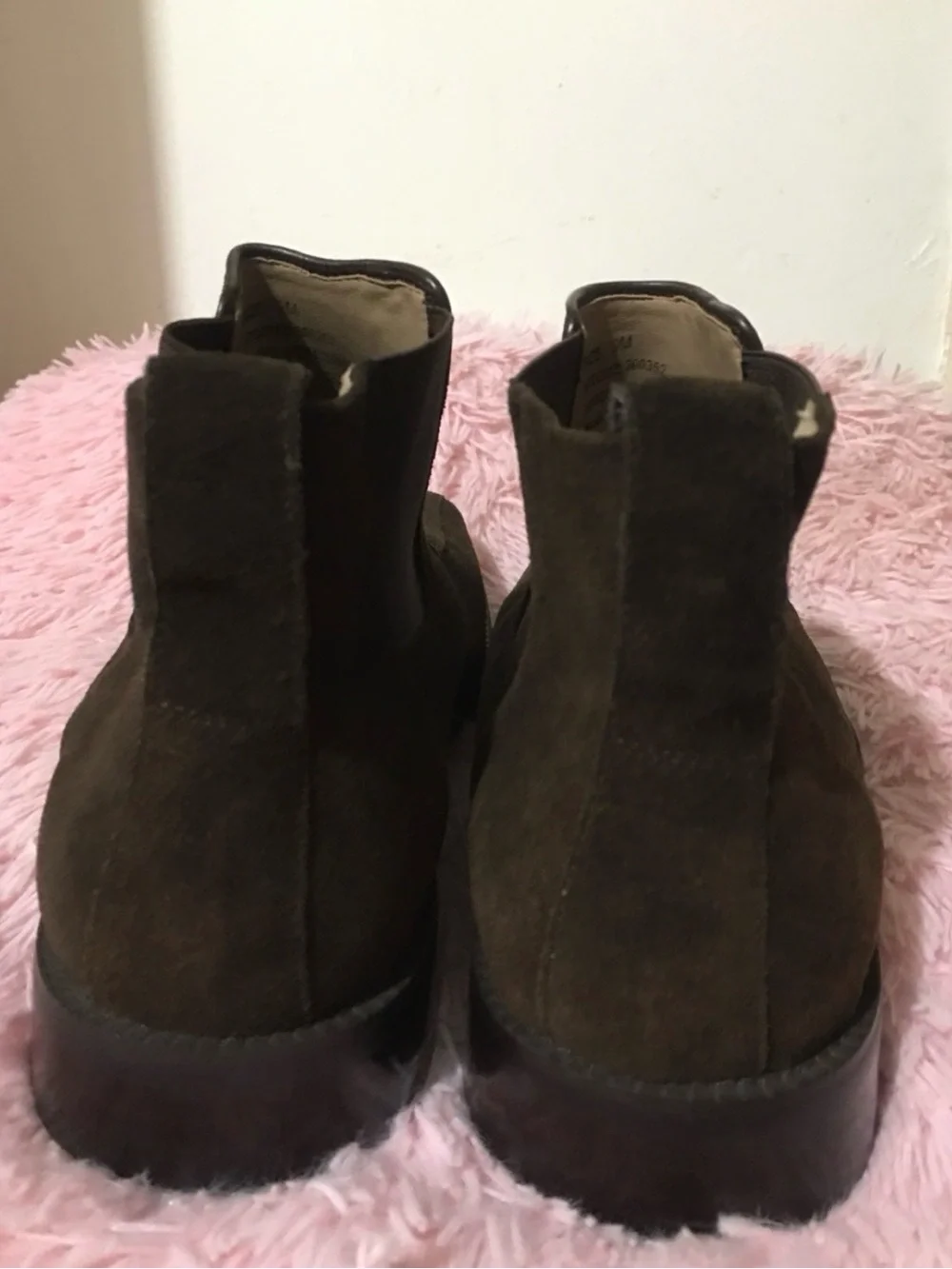 Zengara men’s brown suede ankle boots with a distinct square toe design Sz 9M